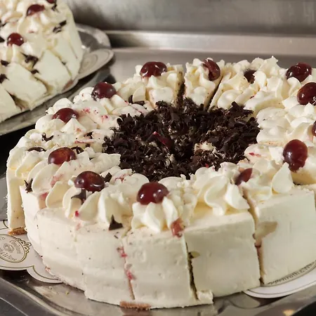 Le Mongade Пленфэн