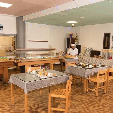 Le Mongade Пленфэн